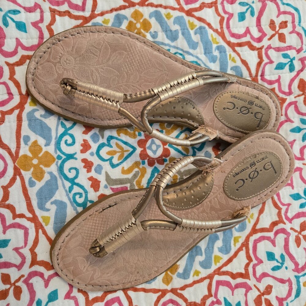 B.O.C. Born Concept - Gold metallic thong sandals